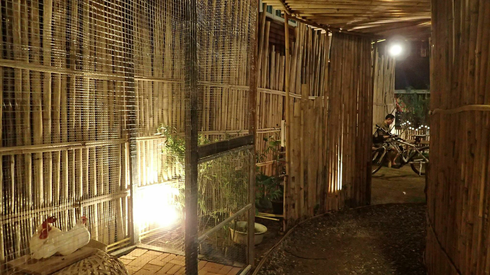 Fundee Story Guesthouse Bamboo House In Chiang Mai Old Town Exterior foto